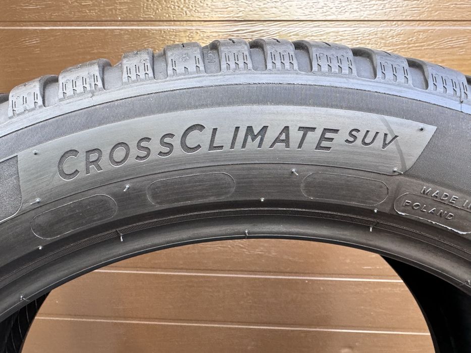 Opony wielosezon 235/50/19 103W Michelin Cross Climate SUV KPL 2021r.