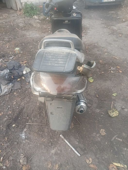 Продам скутер 80куб на запчасті або востановленіе