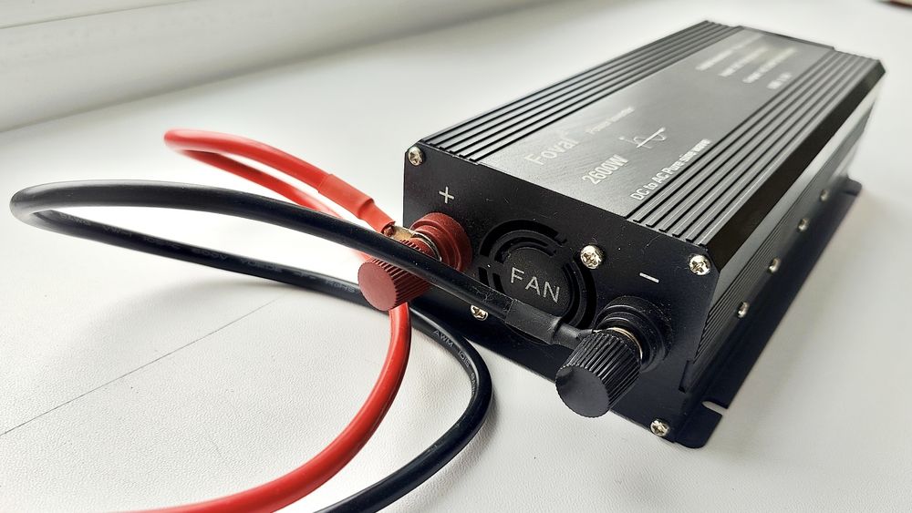 Надійний інвертор -12V ~220V Foval 2600W - на період відключень світла