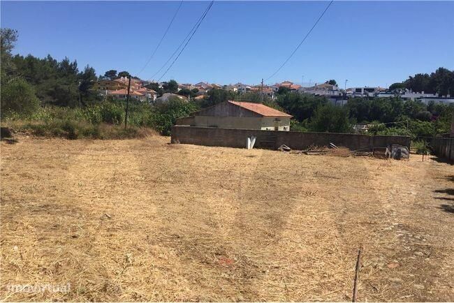 Projecto para 3 casas aprovado