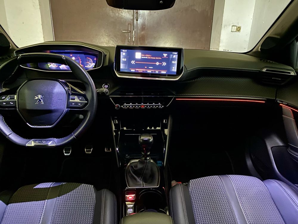 Peugeot 208 GT line