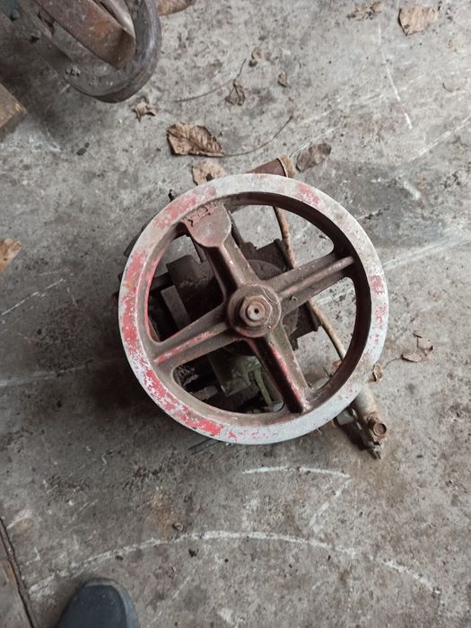 Тески и насос продам