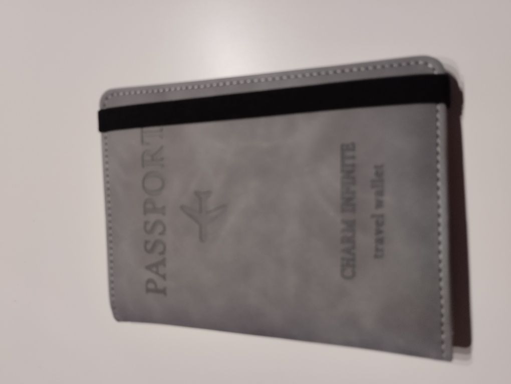 portfel na paszport nowy
