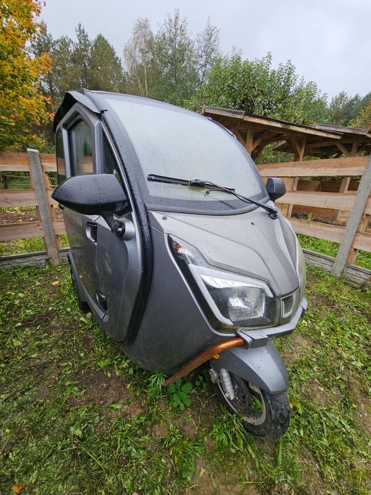 Samochód elektryczny LMI YM1500