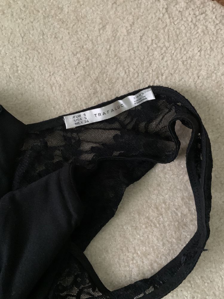 Жіноче плаття Zara