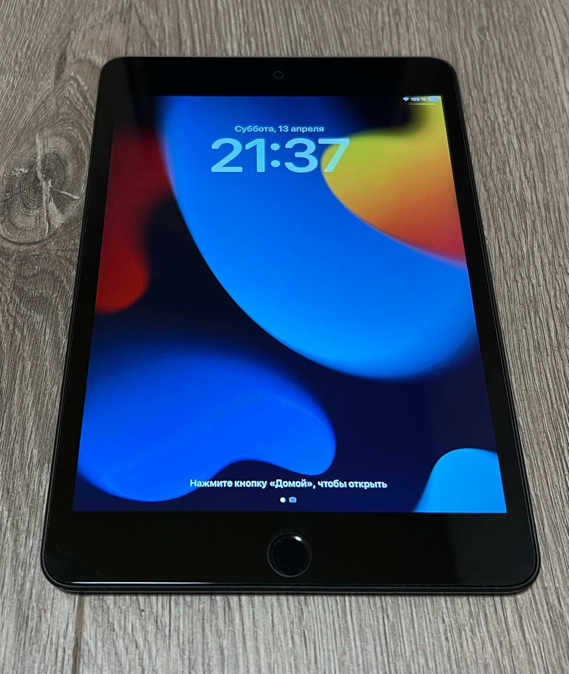 Apple iPad mini 5 2019 7.9" Wi-Fi 256Gb Space Gray (A2133)