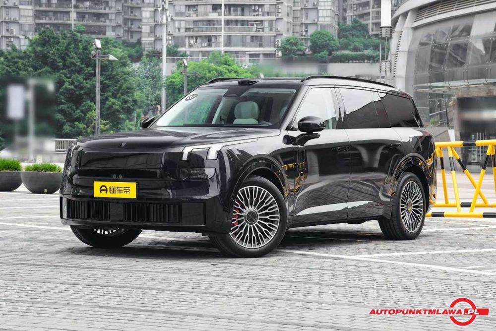 Lynk & Co Inny 900 2.0T Explorer Edition Auto Punkt