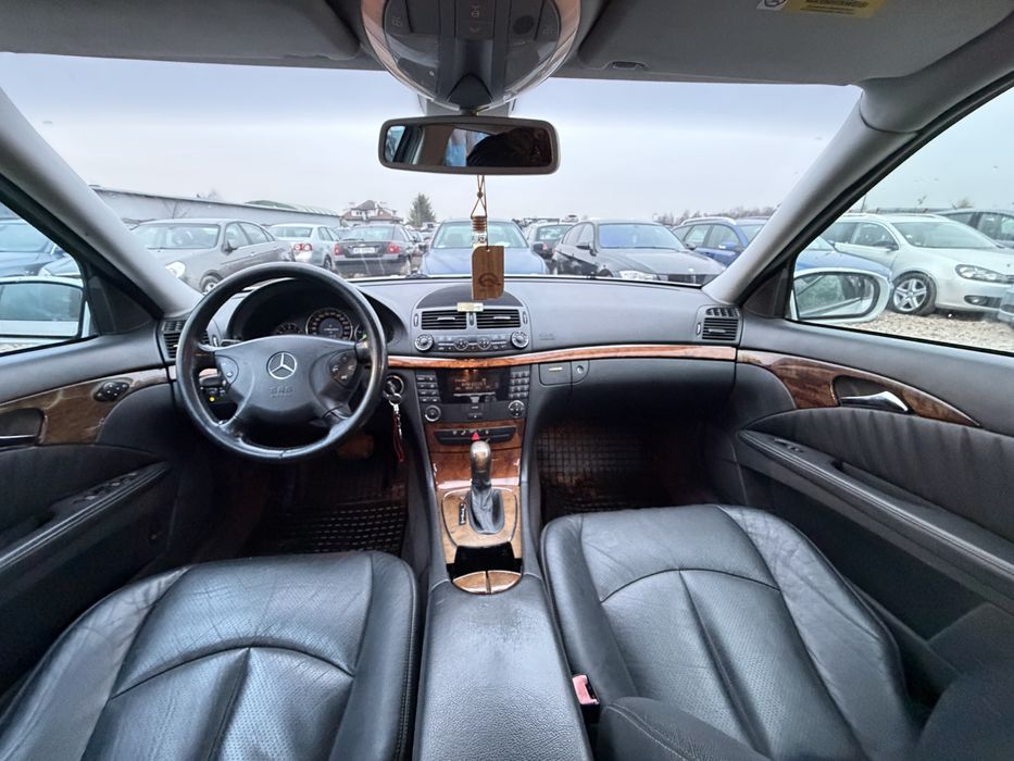 Na Sprzedaż Mercedes E klasa 2.7D/automat/zadbany/fajny st/klima/alu