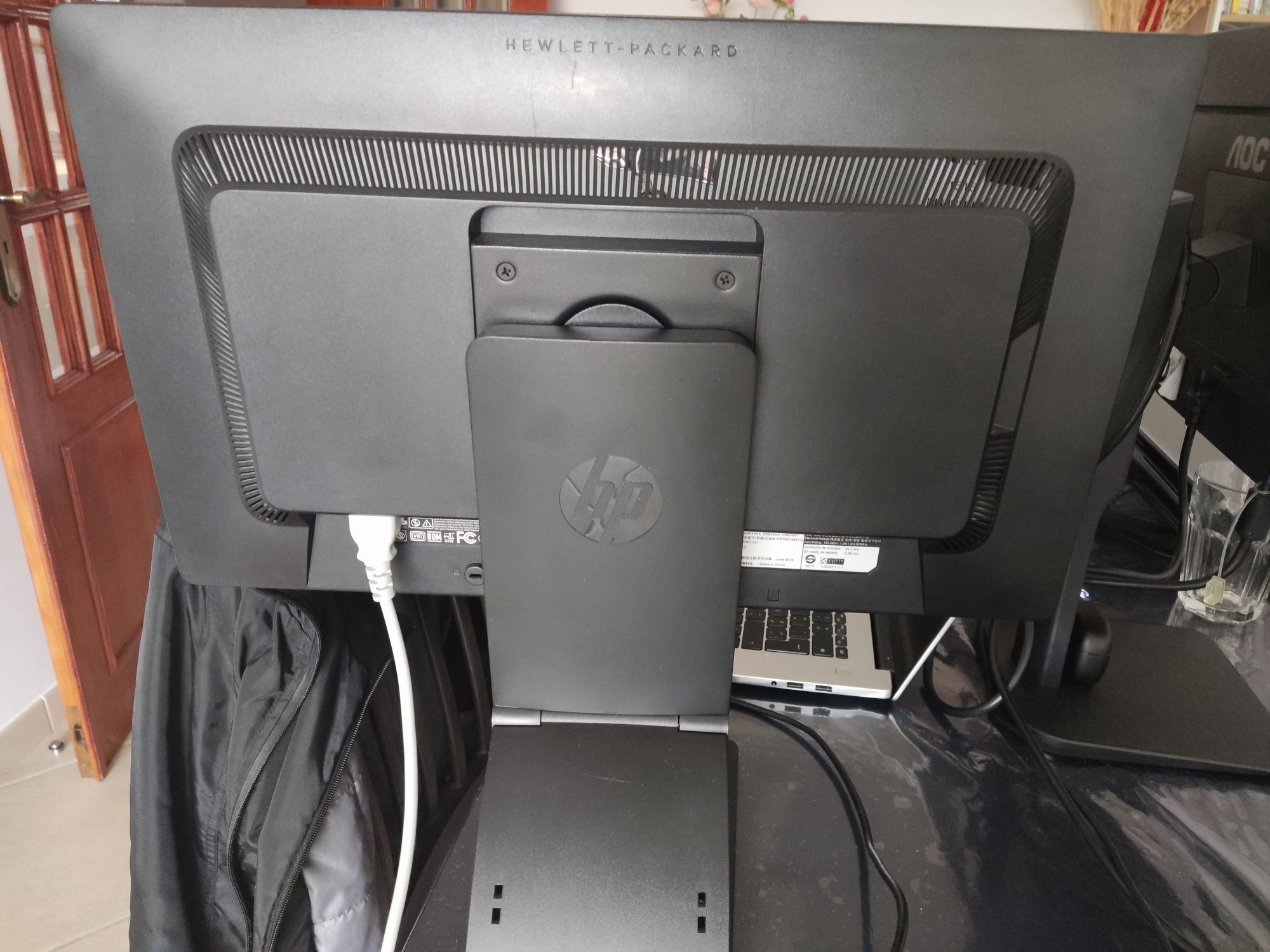 Monitor HP EliteDisplay E221c 21,5 polegadas