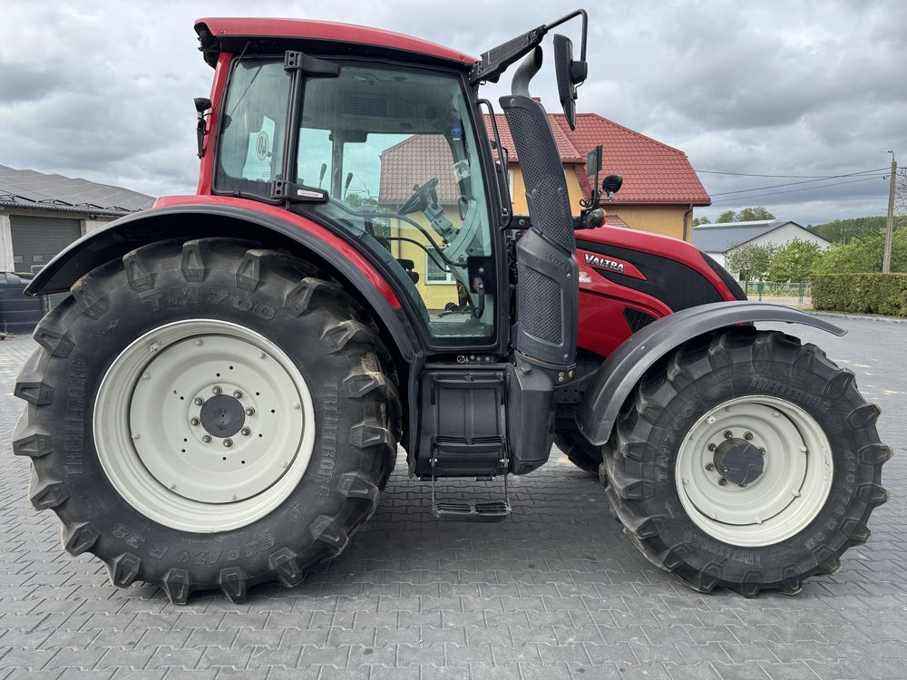 Valtra N174 Sprowadzona stan bdb