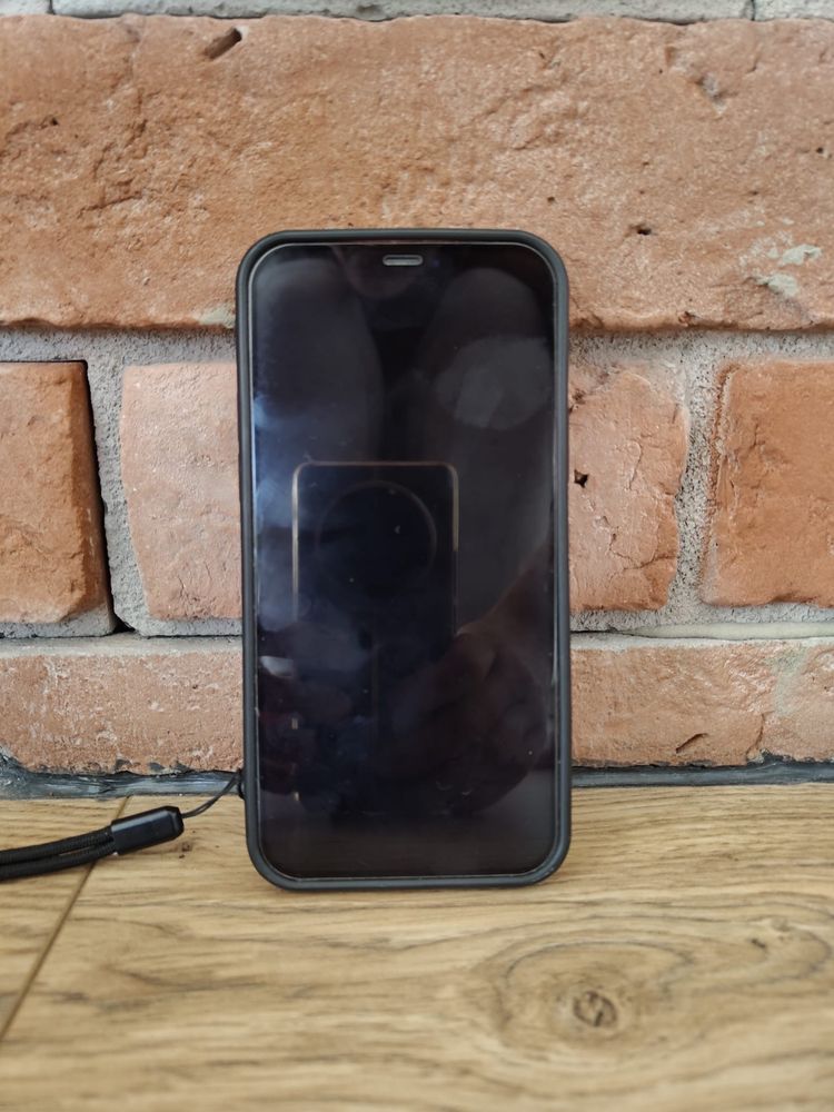 Iphone 12 czerwony 128GB