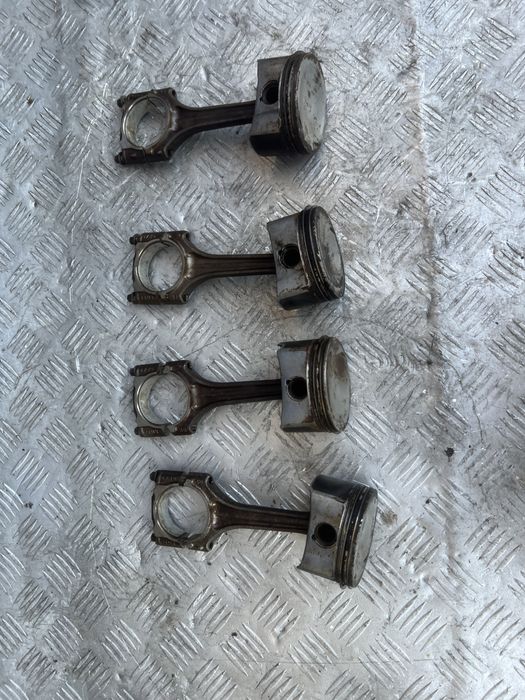 Поршень шатун volkswagen passat b7 обьем 2.5 jetta 6