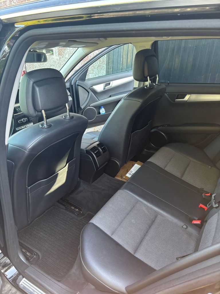Mercedes-benz c220d