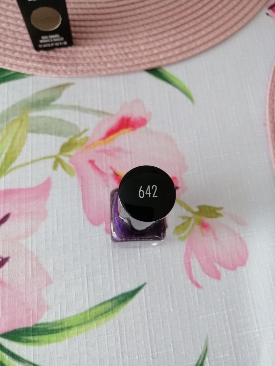 Lakier do paznokci o2m Inglot