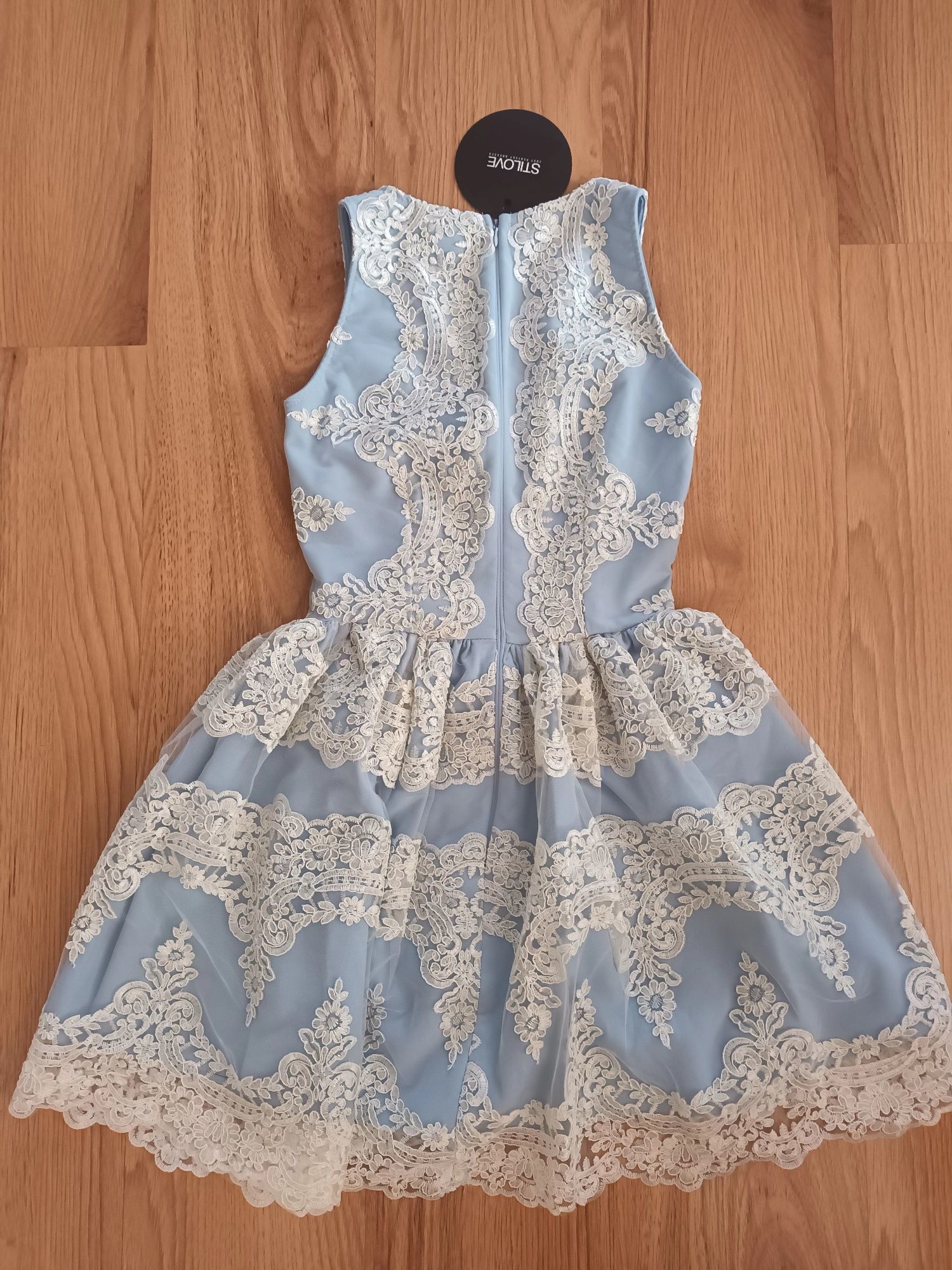 Nowa rozkloszowana koronkowa sukienka Stilove r.xs 34