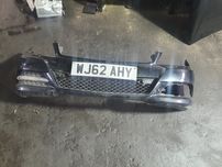 Бампер передній Mercedes-Benz W204 c-class c220 c350 рестайл колір 040