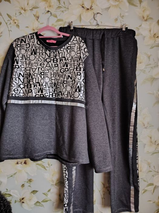 Костюм женский спортивный с лампасами XL-XXL Italy