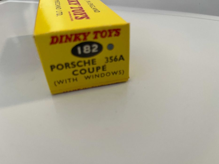 Caixa  reprodução p/ Dinky Toys 182 Porsche 356A  (jantes 2ª série)
