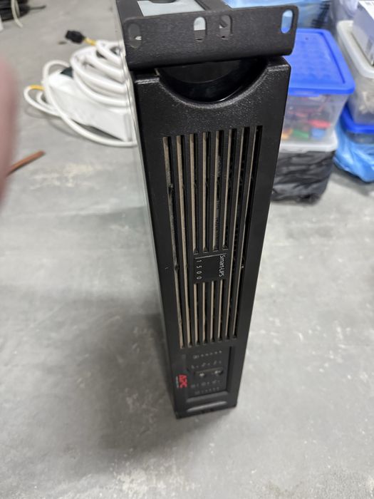 ДБЖ ИБП apc SUA1500RMI2U Smart-Ups
