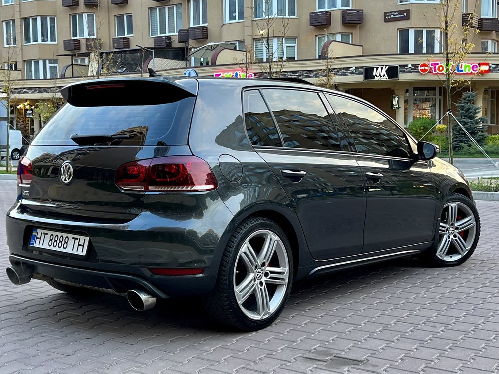 Volkswagen Golf GTI 2010р