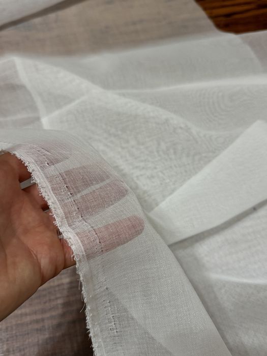 Ткань белая тюль,два куска: 530*70 см и 450*45 см