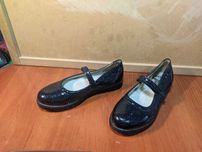 Летняя обувь на девочку, сандали, продам, супер состояние