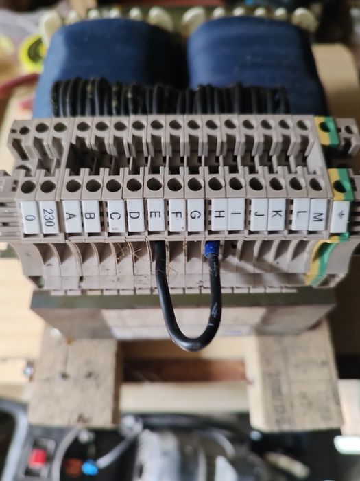 Trafo transformator 400/230 lub 110V separacyjny duży 2,6kVa