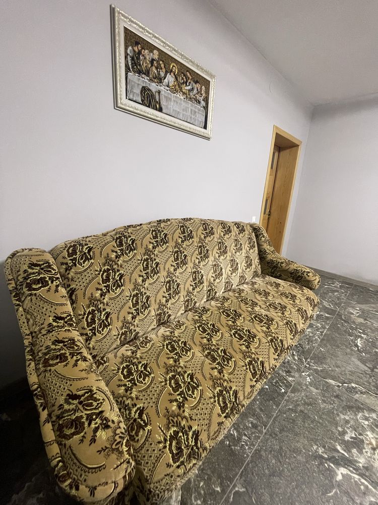 Диван та 2 крісла
