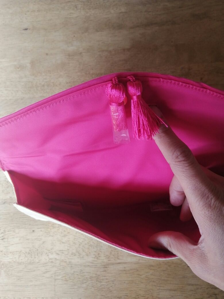 Mala necessaire clutch Escada 15x30cm