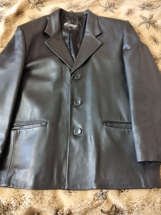 Продам кожаный пиджак