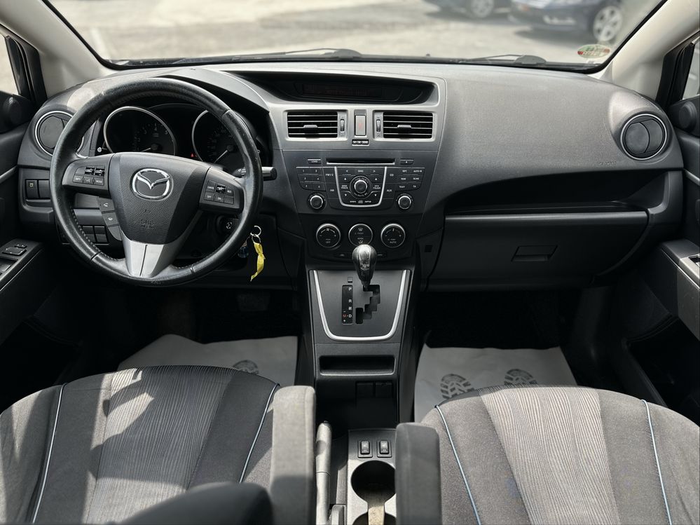MAZDA 5 2011 року, 2.0 бензин, автомат, передній привід, 7 місць.