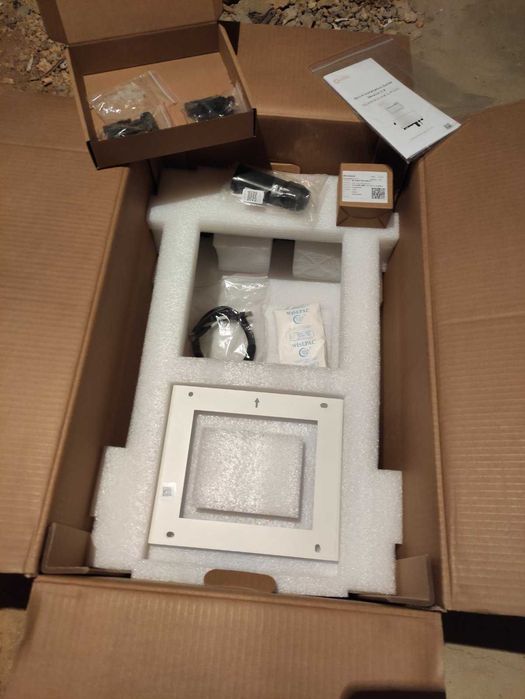 Гибридный инвертор Solis S6-EH1P8K-L PLUS