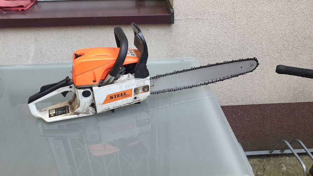 Piła spalinowa STEEL CS5200