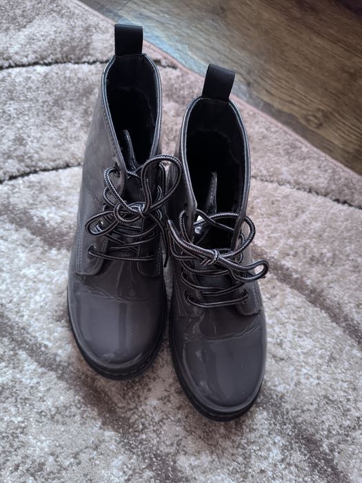 Жіночі короткі боти