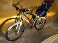 Bicicleta + cadeirinha de bebé