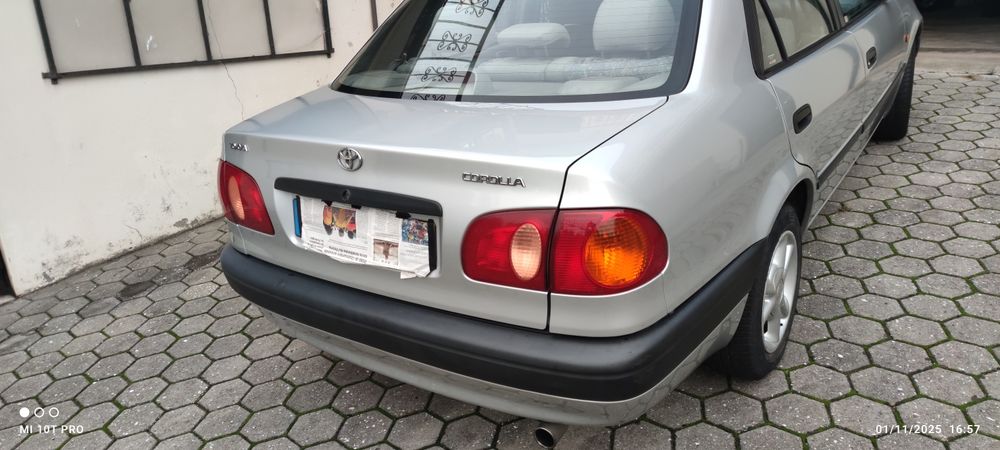 Toyota Corolla terra ano 1998,com 31650 km bem estimado.