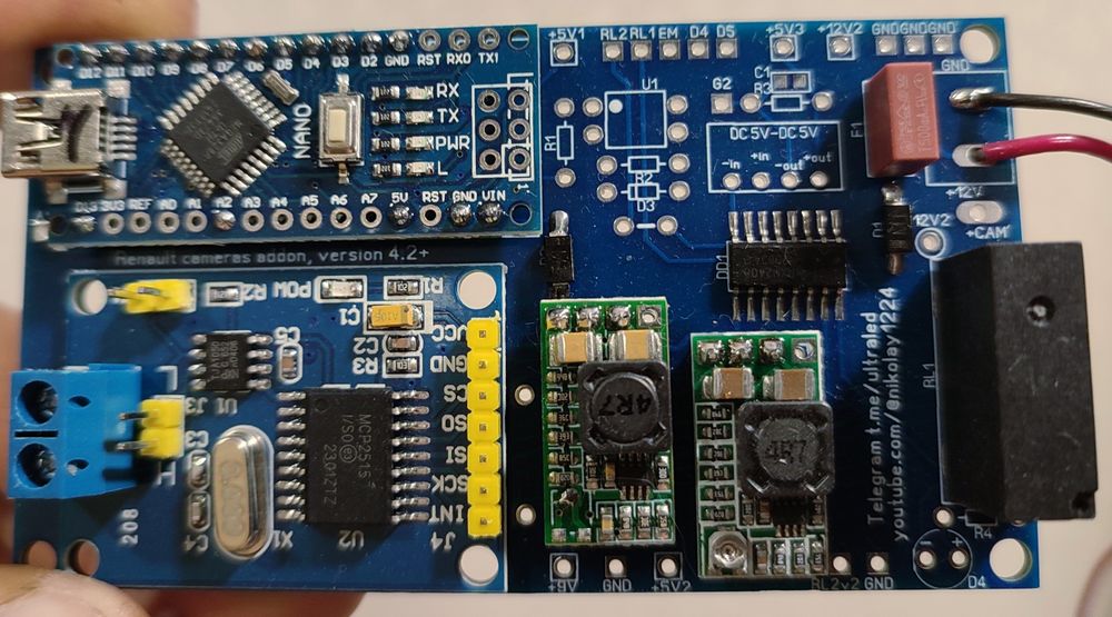 Камеры заднего и переднего вида на TomTom навигацию Renault