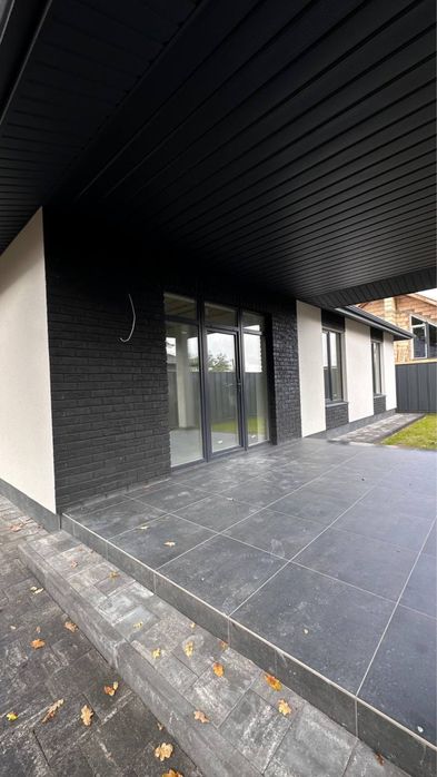 Сучасний дім на 5 сотках