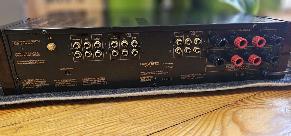 Grundig Fine Arts A-903 zintegrowany wzm. mocy-stan kolekcjonerski