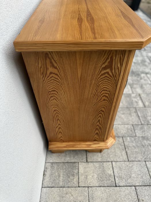 Komoda /Kredens ZEFAM PRL – odnowiona, drewno sosnowe, vintage retro