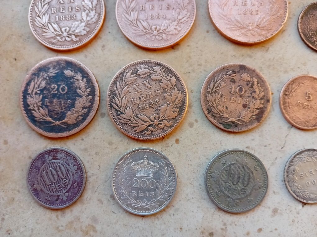 Conjunto de Moedas Antigas Reis