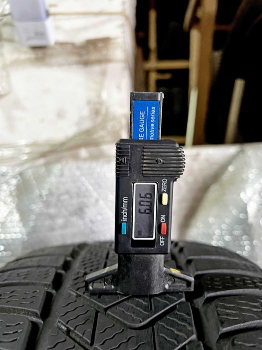 Шини Б/в 235.45.20 пара Pirelli