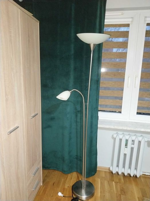 Sprzedam lampe podłogową