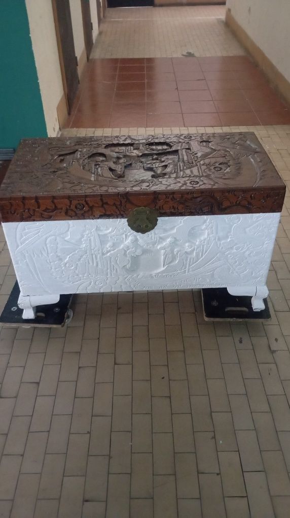ARCA baú pintada