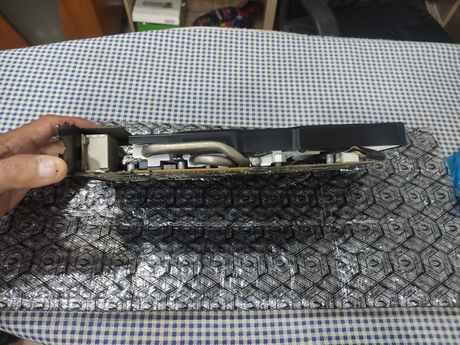 Placa gráfica GTX 660 ti 2gb