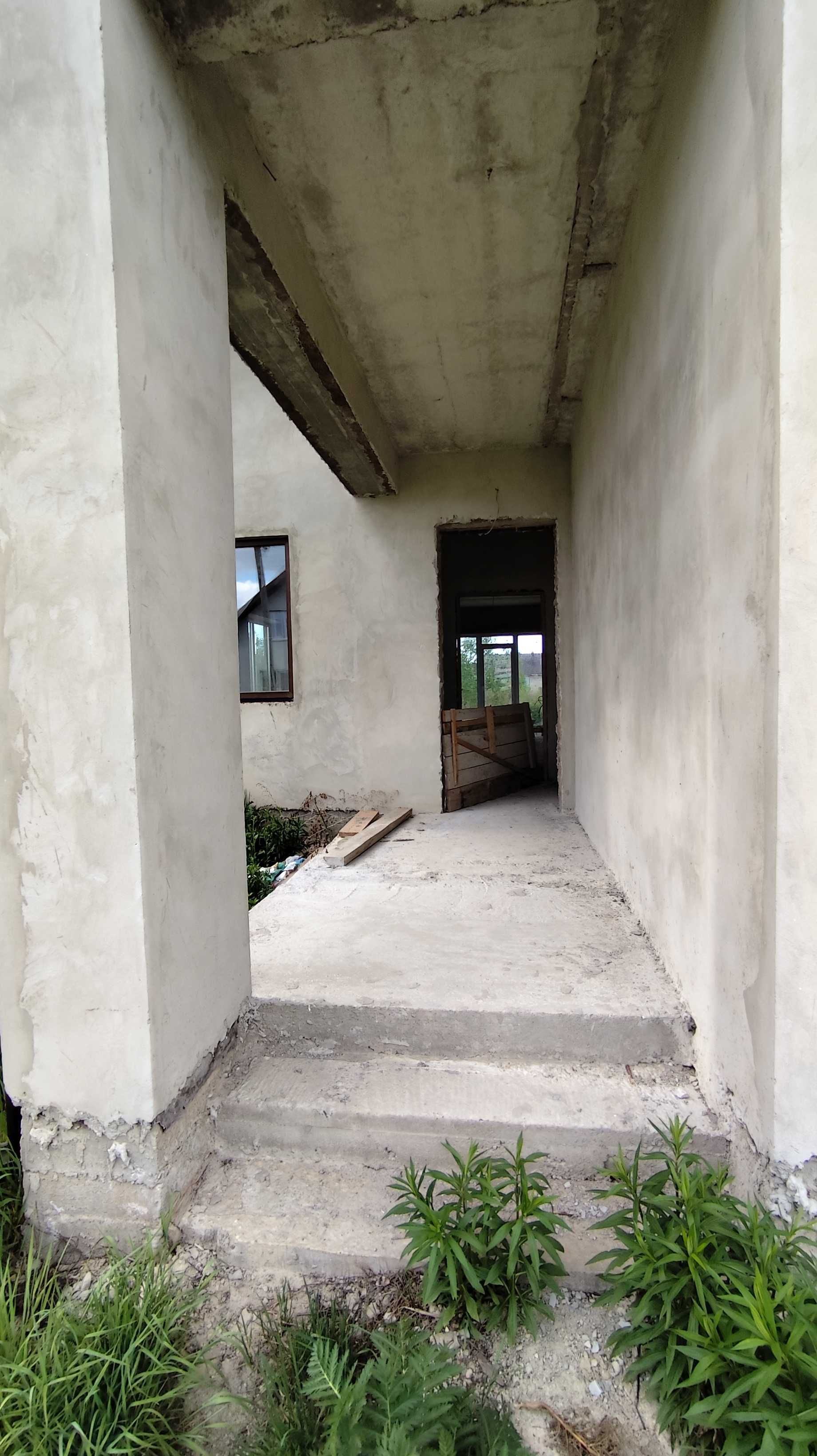 Продається будинок. 140 м.кв. Ділянка 9 сот. Свердловина. Тераса