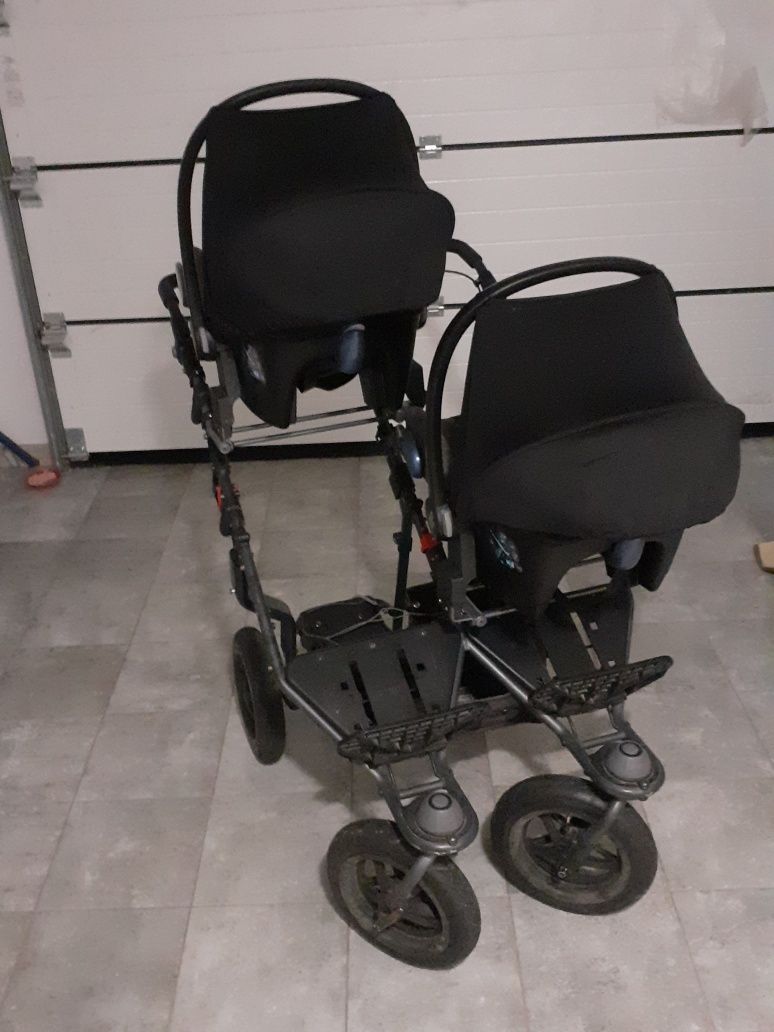 Wózek dla bliźniąt TFK Twin Adventure + foteliki Maxi Cosi