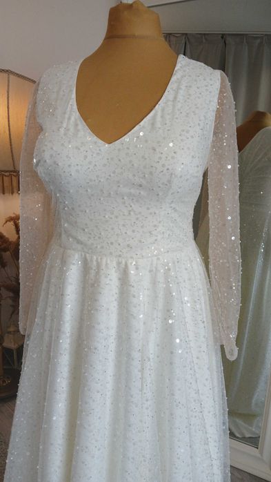 Glamour, plus size, suknia ślubna.