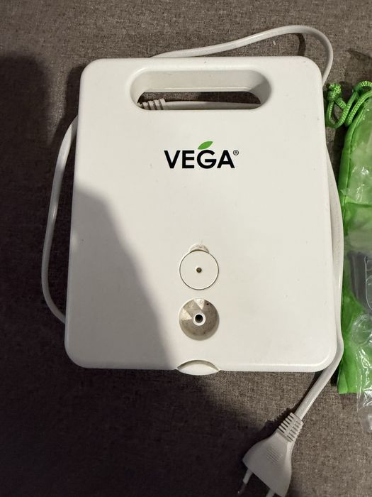 Компресорний інгалятор Vega