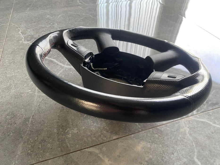 Kierownica Audi A6 C6 w bardzo dobrym stanie ŚCIĘTA